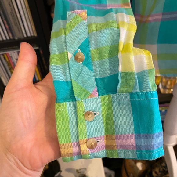 AE Button Down - Picture 5 of 9